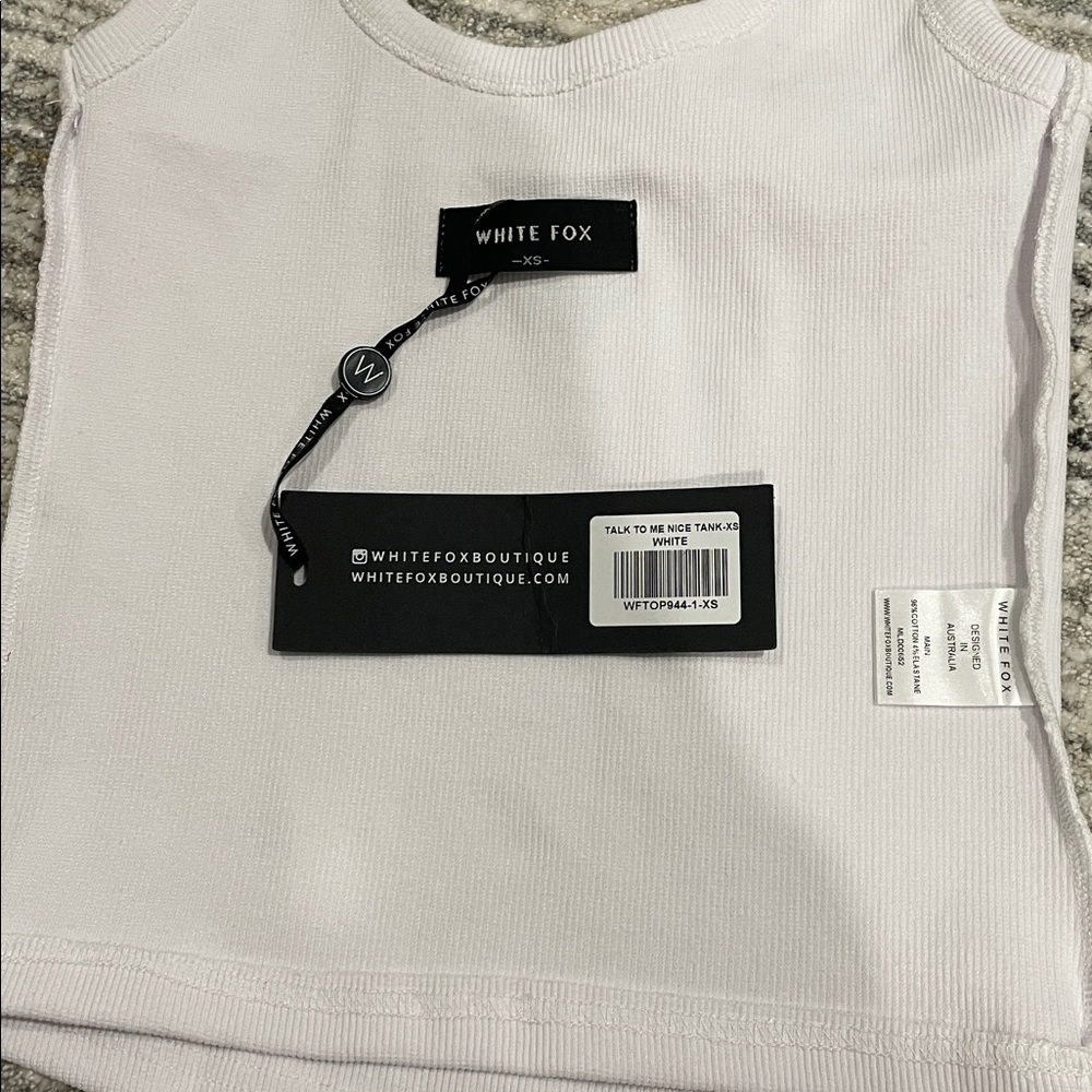 White fox Boutique tank- new with tags - Picture 3 of 3